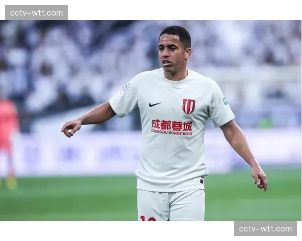 成都蓉城公告：核心外援罗慕洛内侧副韧带损伤，预计伤缺六周