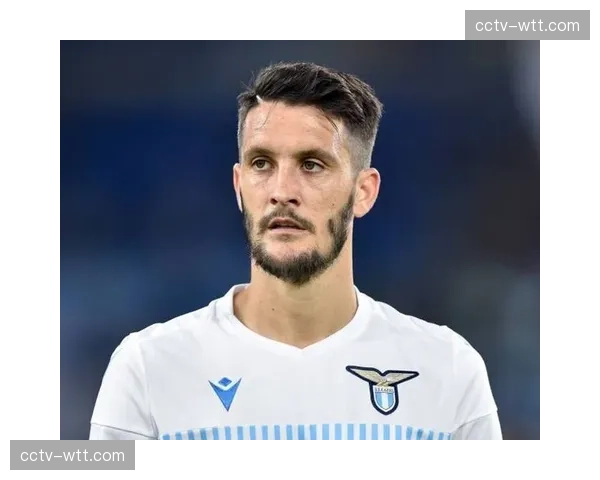 拉齐奥官方宣布与球队主力中场阿尔贝托完成续约至2028年 拉齐奥官方宣布与球队主力中场阿尔贝托完成续约至2028年